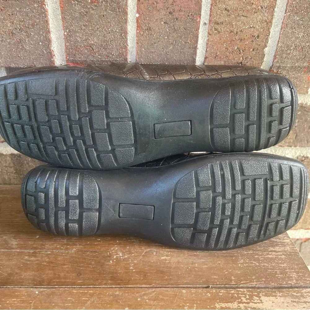 Easy Street‎ Flats Pewter Croc Holly Size 9 sb4